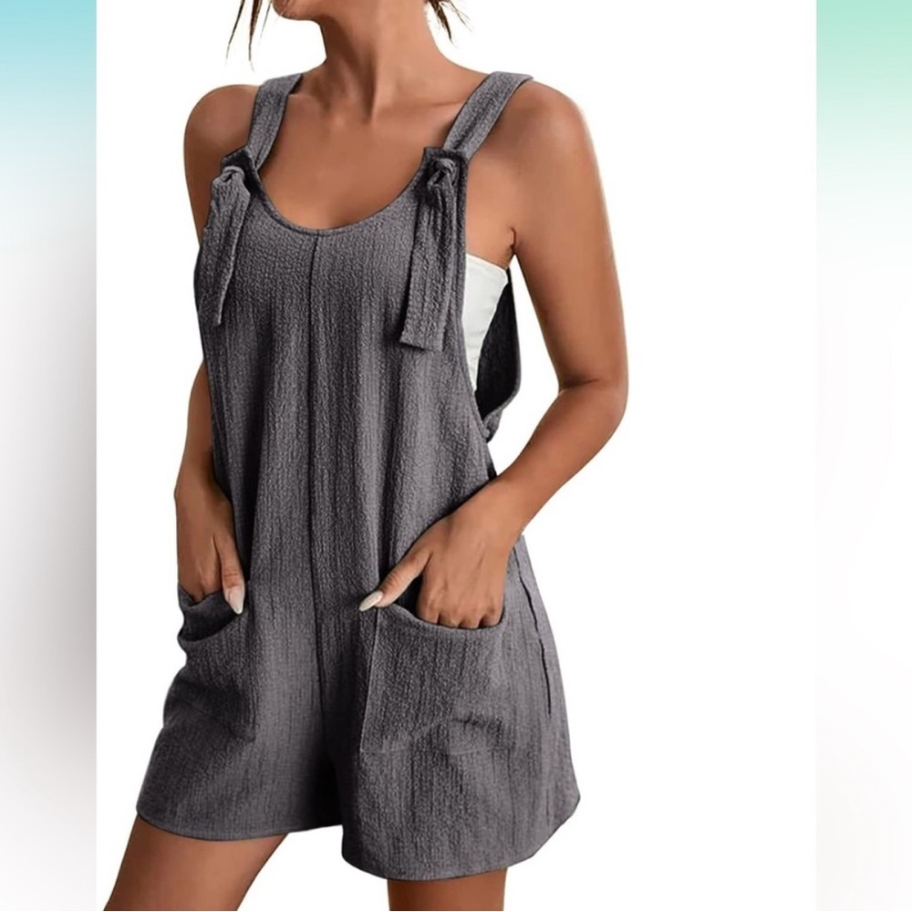 Sleeveless short loose fit romper NWOT